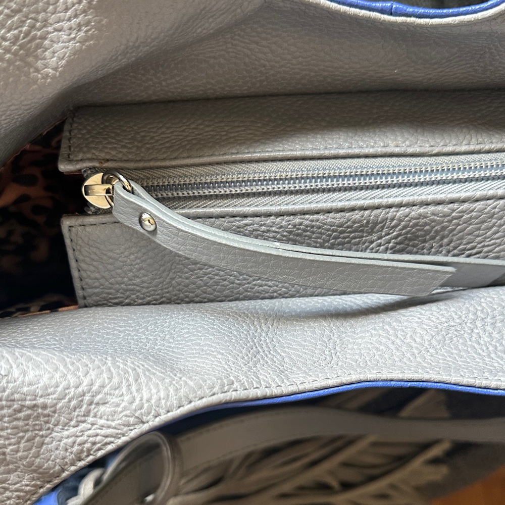 Sharif 1827  Blue Leather Embroidered Shoulder Bag with tassle - Picture 9 of 9